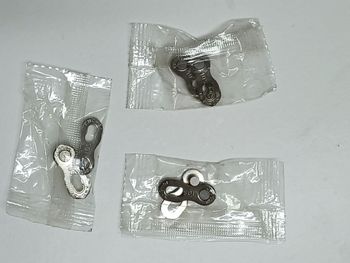 Used Kmc Missing Link Chain 10v bike — image 3 of 5