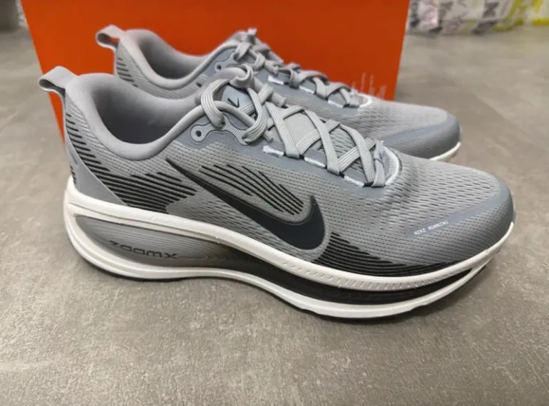 Gebrauchtes Nike Vomero 18 bike — Bild 2 von 8