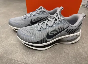 Gebrauchtes Nike Vomero 18 bike