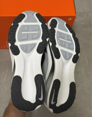 Gebrauchtes Nike Vomero 18 bike — Bild 7 von 8