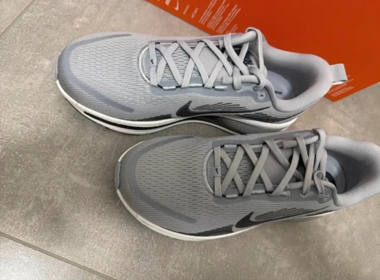 Gebrauchtes Nike Vomero 18 bike — Bild 3 von 8