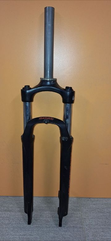 Używany Sr Suntour XCM Fork 2015 Fork
