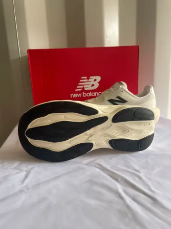 Used New Balance 1080 bike — image 2 of 3