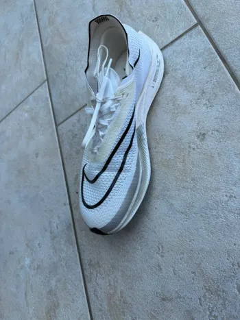 Nike ZoomX Streakfly bike d'occasion — image 3 sur 8
