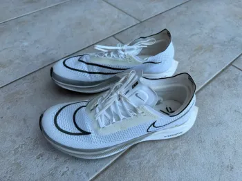 Nike ZoomX Streakfly bike d'occasion — image 4 sur 8