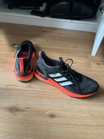 Używany Adidas UltraBoost PB Running Shoes