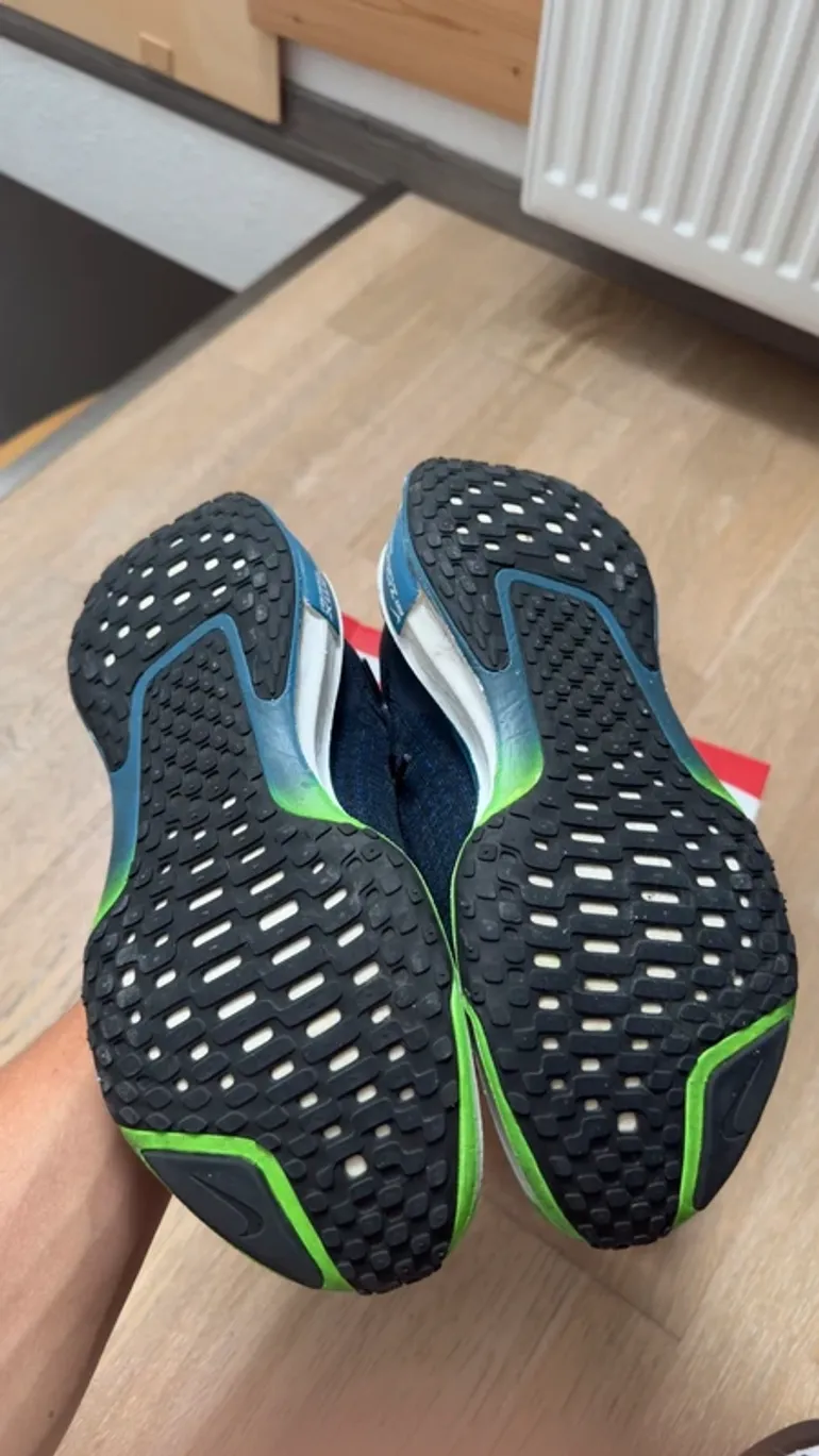 Gebrauchtes Nike Invincible Run Flyknit 3 bike — Bild 3 von 4