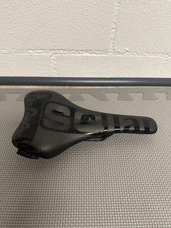 Used Sq Lab 612 R ltd. Team Carbon Saddle 2025 bike