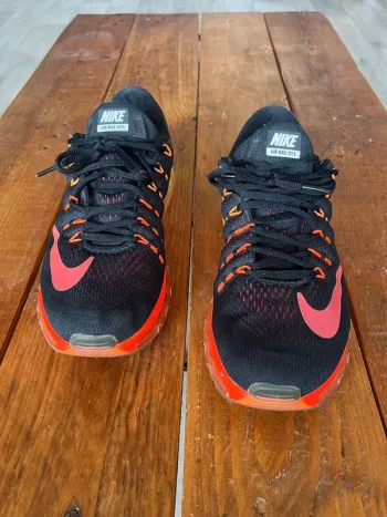 Used Orange Air Max 2016 Laufschuhe