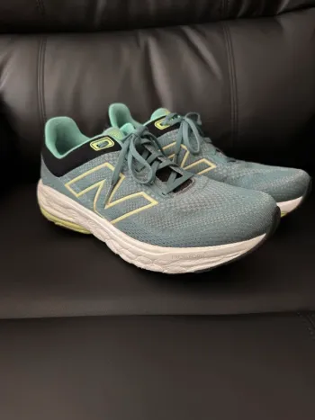 Used New Balance 860 Fresh Foam v14 bike