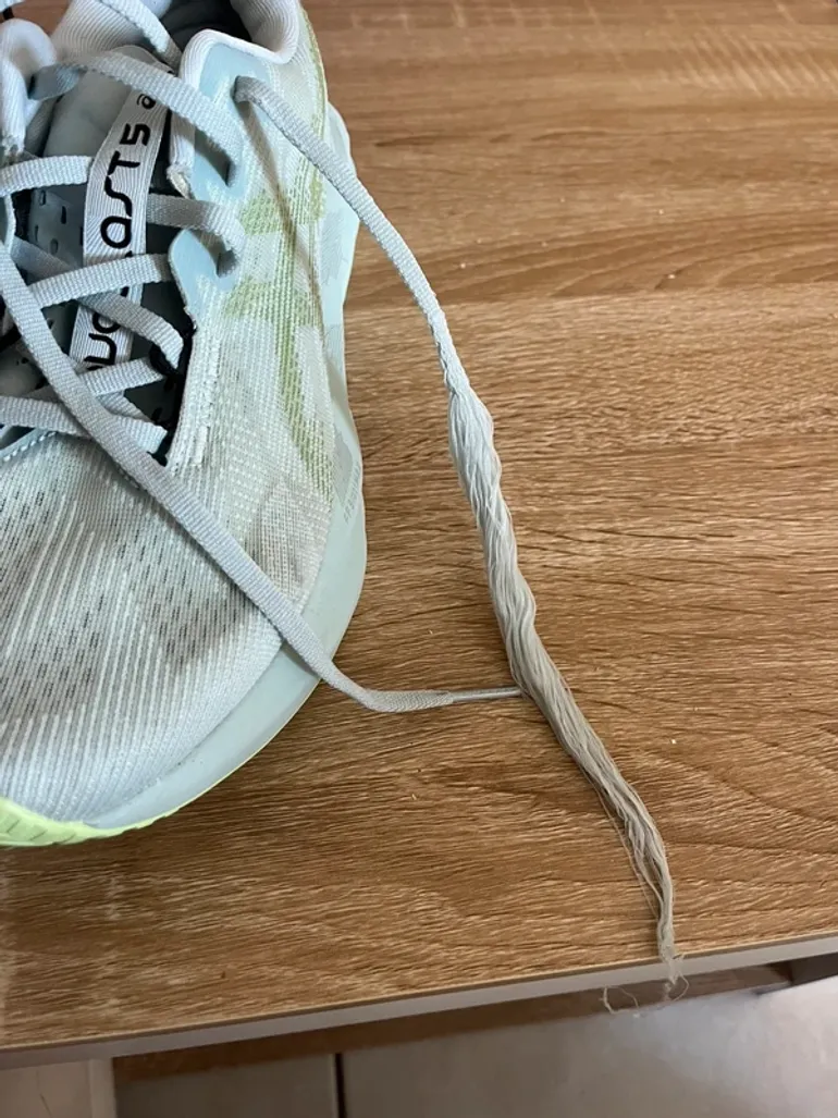 Used Asics Running Shoes bike — image 3 of 9