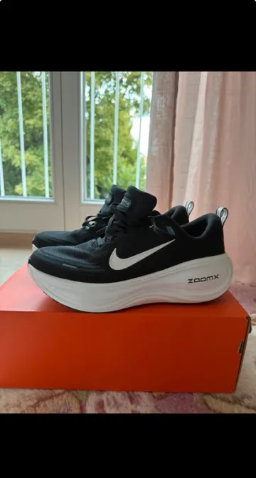 Używany Nike Vomero Plus bike — zdjęcie 1 z 3