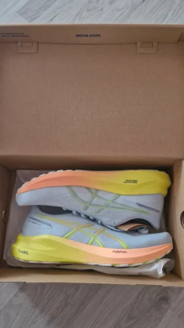Used Asics Sneaker Größe 44 Running Shoes