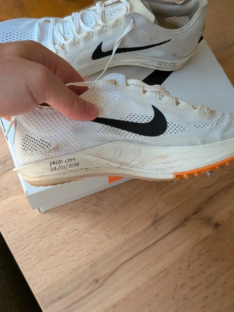 Orange Nike ZoomX Dragonfly 2 bike d'occasion — image 11 sur 15