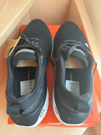 Nike Infinity Run 4 bike usato — immagine 4 di 6