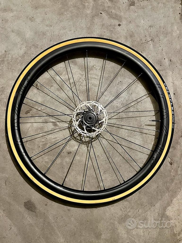 Roval CLX 32 Disc 2020 bike usato — immagine 2 di 3