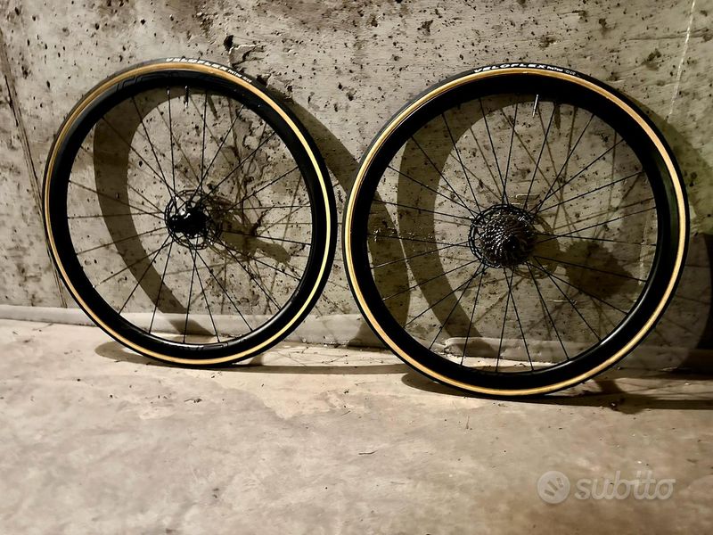 Used Roval CLX 32 Disc 2020 Wheels