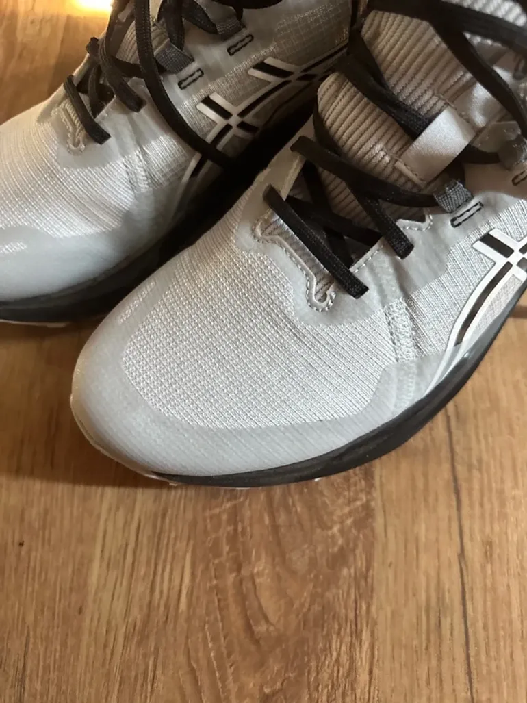 Tweedehands Asics Gel-Venture 11 bike — afbeelding 2 van 3