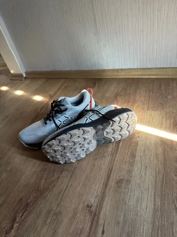 Tweedehands Asics Gel-Venture 11 bike — afbeelding 3 van 3