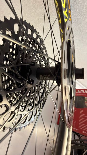 Used Syncros Silverton 1.0s Wheelset 2025 bike — image 8 of 9