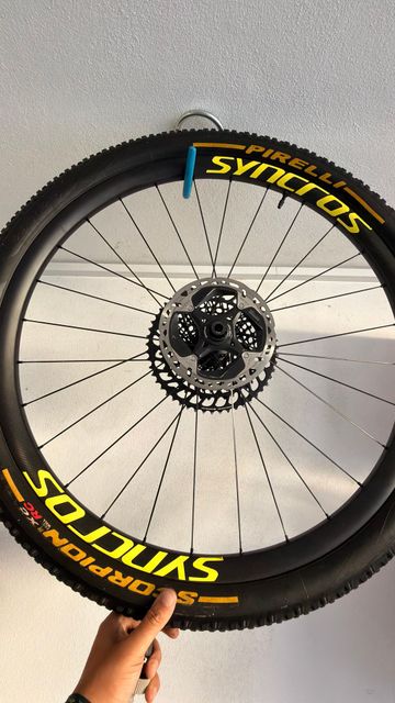 Used Syncros Silverton 1.0s Wheelset 2025 bike — image 5 of 9