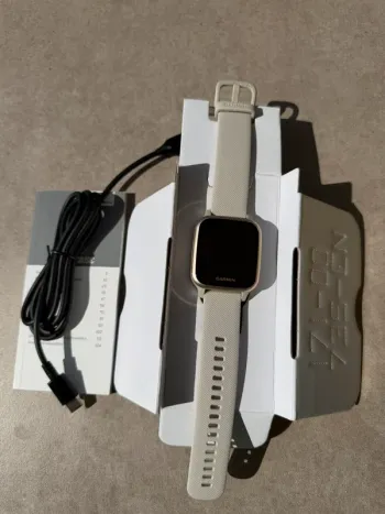 Used Garmin Venu SQ 2023 bike — image 2 of 5