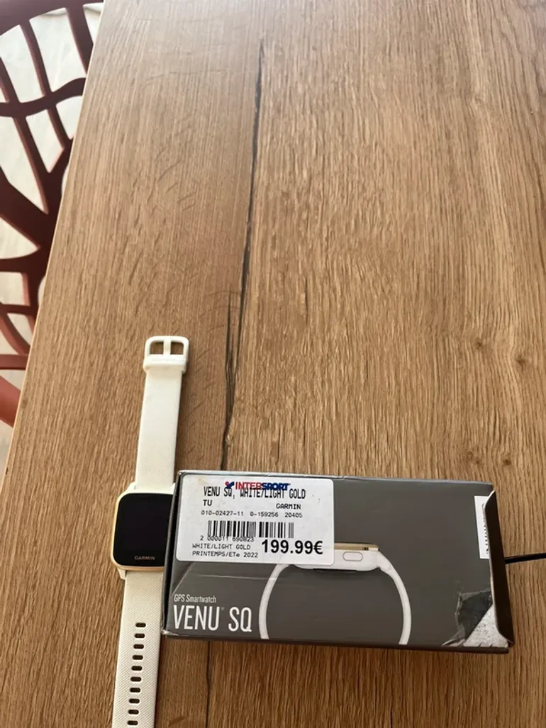 Used Garmin Venu SQ bike — image 2 of 4