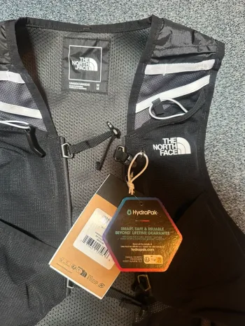 The North Face Trailrunning Laufweste 8 Liter bike usato — immagine 3 di 7