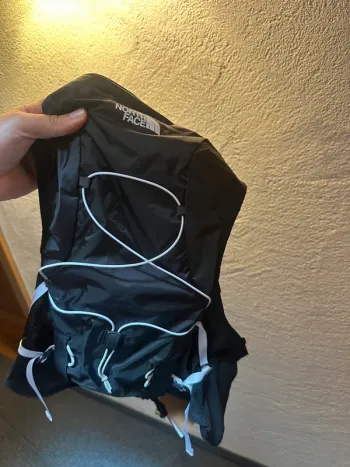 The North Face Trailrunning Laufweste 8 Liter bike usato — immagine 5 di 7