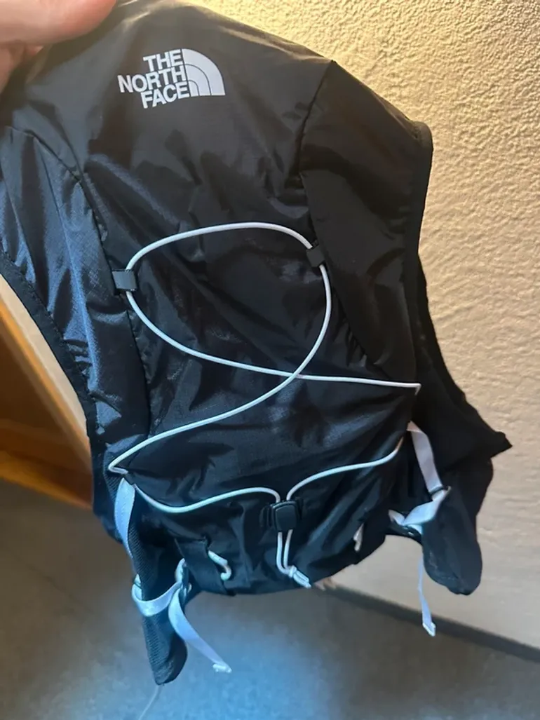 The North Face Trailrunning Laufweste 8 Liter bike usato — immagine 6 di 7
