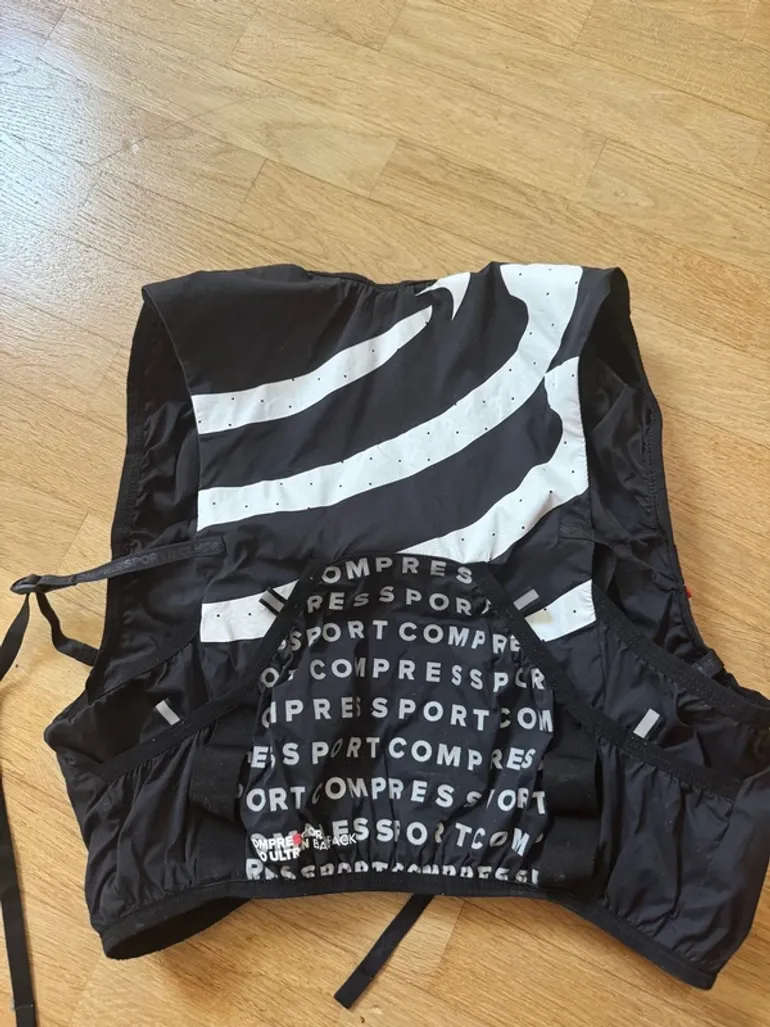 Gebrauchtes Compressport Trail Running Vest S bike — Bild 2 von 3