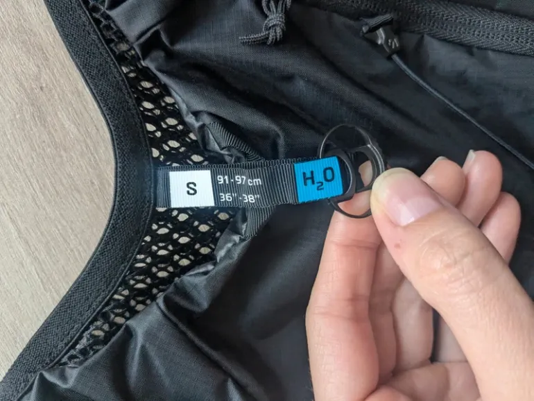 Salomon Running Backpack bike usato — immagine 3 di 5
