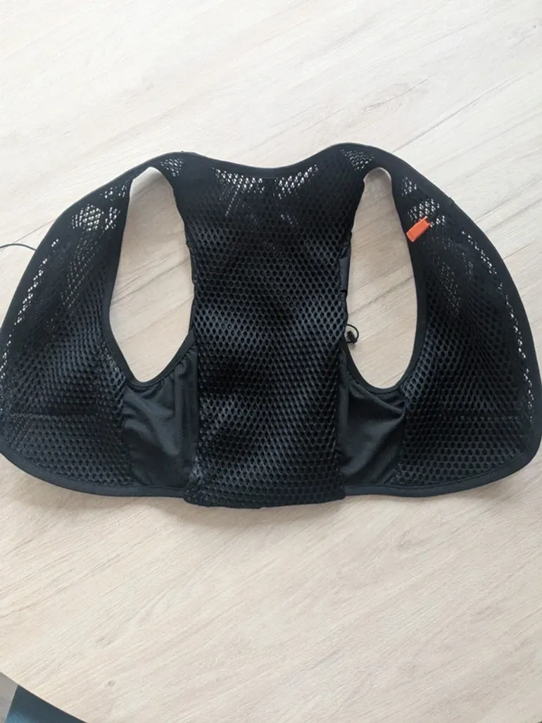 Salomon Running Backpack bike usato — immagine 4 di 5
