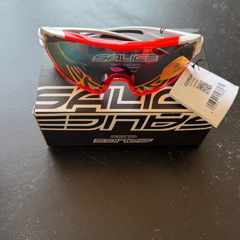 Gebrauchtes SALICE White - Red RWP Red// NEW!! 50% OFF!! 2025 Cycling Accessories