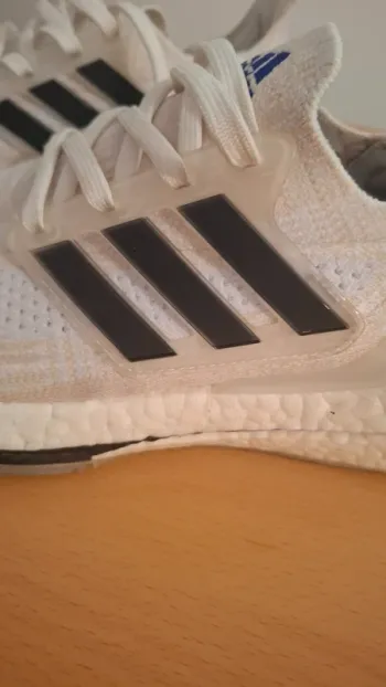 Adidas UltraBoost bike d'occasion — image 3 sur 11