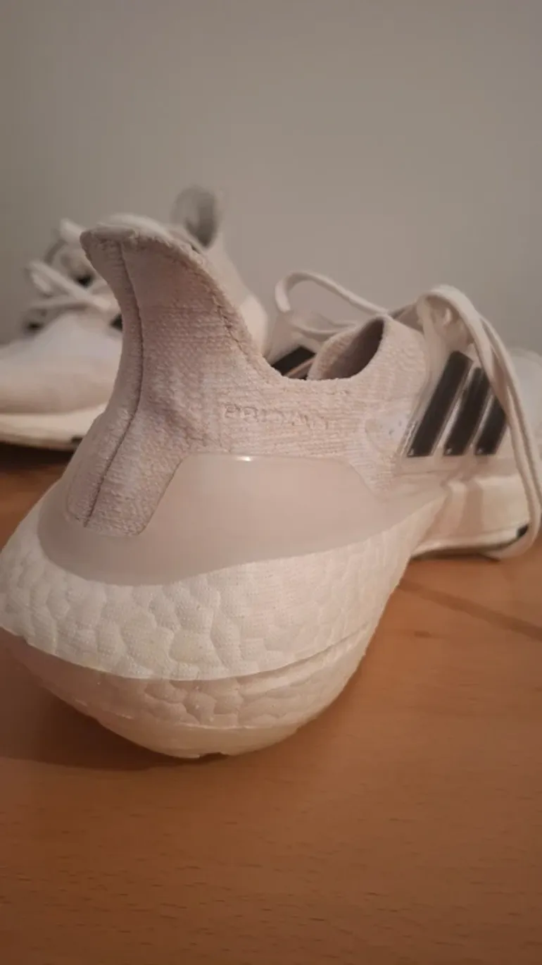 Adidas UltraBoost bike d'occasion — image 2 sur 11