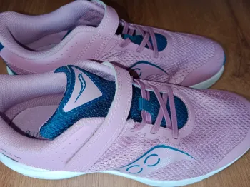 Saucony Running Shoes bike d'occasion — image 13 sur 15