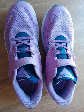 Saucony Running Shoes bike d'occasion — image 12 sur 15