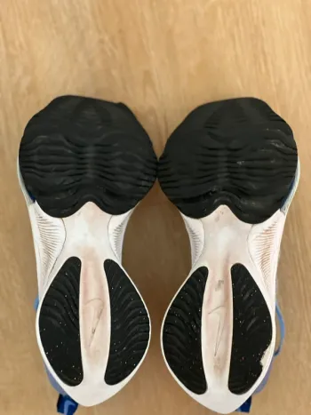 Tweedehands Nike Air Zoom Tempo Next % bike — afbeelding 4 van 5