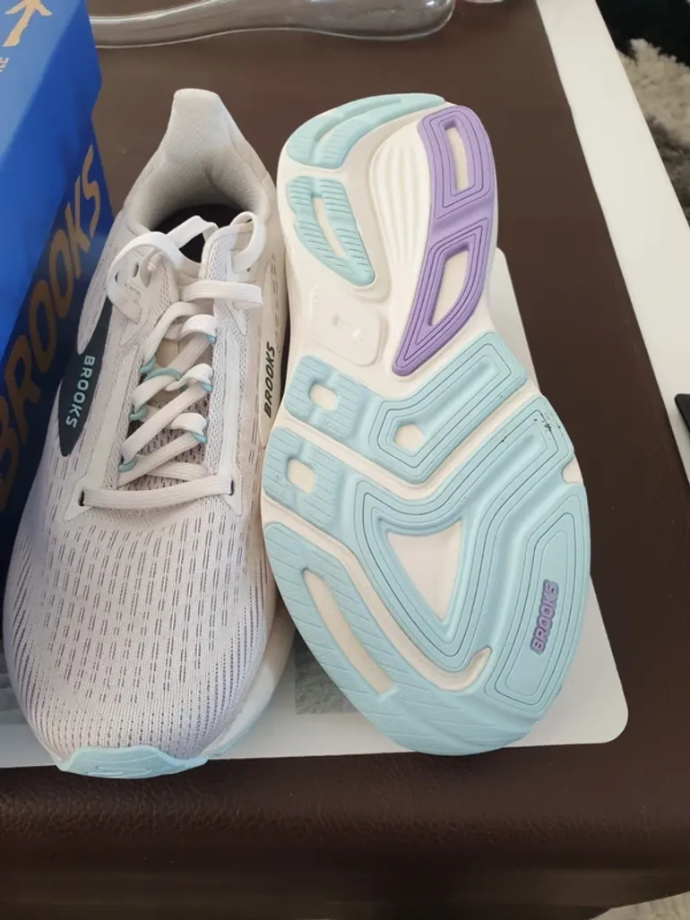 Brooks Baskets bike d'occasion — image 4 sur 5