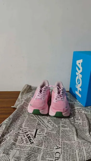 Hoka Bondi 9 bike d'occasion — image 2 sur 6
