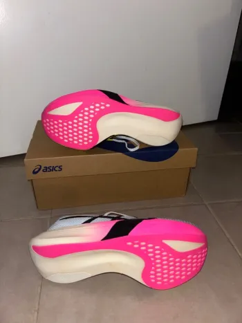 Gebrauchtes Asics Metaspeed Sky Paris bike — Bild 2 von 4
