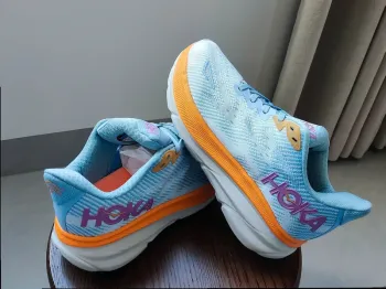 Used Hoka Shoes size 39 bike — image 3 of 4