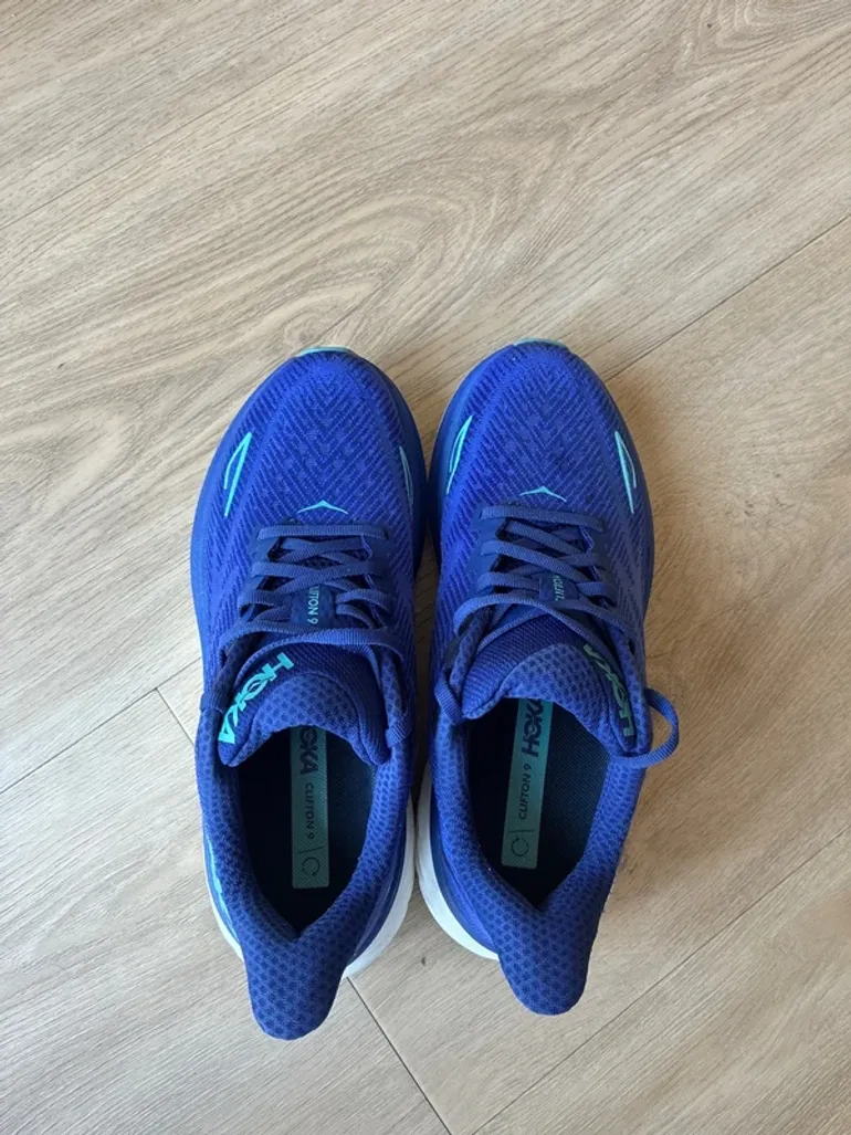 Hoka Clifton 9 bike d'occasion — image 3 sur 4