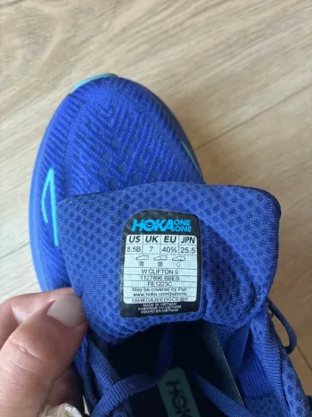 Hoka Clifton 9 bike d'occasion — image 4 sur 4