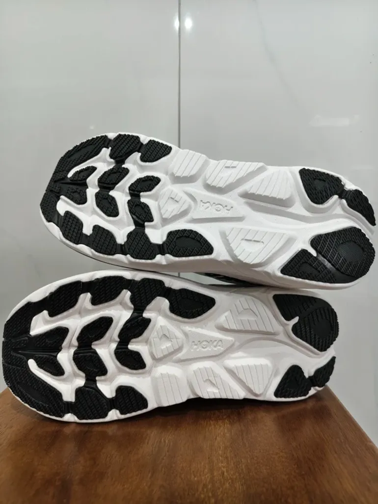 Hoka Bondi 9 bike usato — immagine 5 di 6