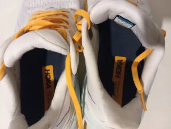 Tweedehands Hoka Clifton 8 Wide bike — afbeelding 5 van 6