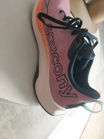 Używany Saucony Peregrine 16 bike — zdjęcie 3 z 8