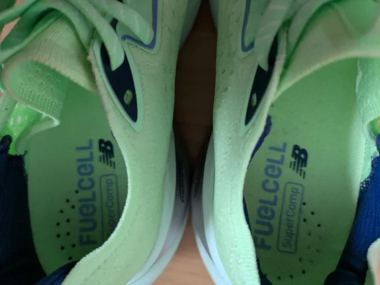 New Balance FuelCell SuperComp Trainer v3 bike de segunda mano — imagen 6 de 6