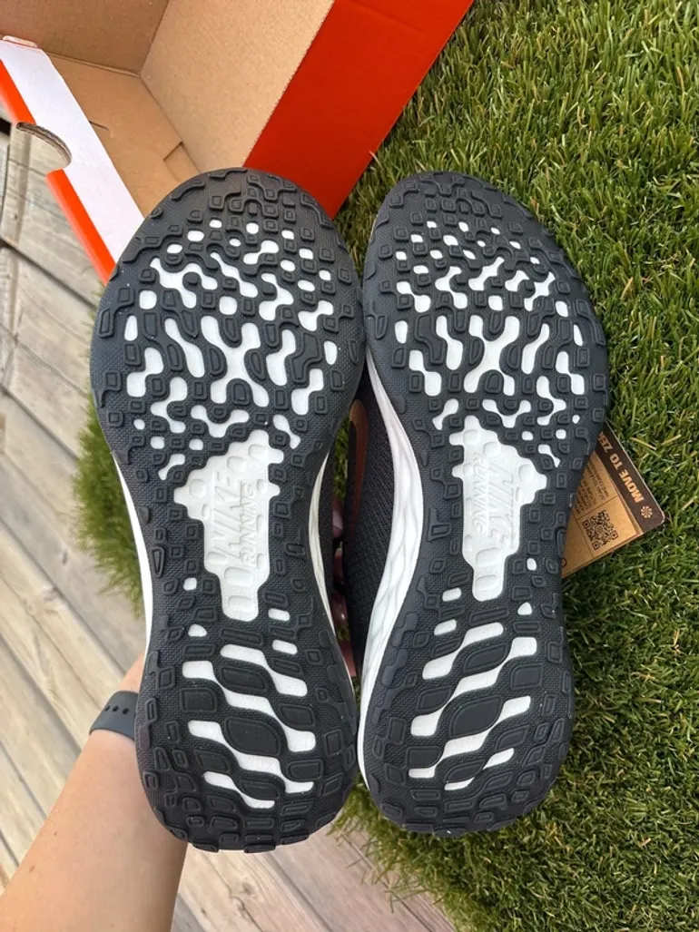 Used Nike Shoes bike — image 6 of 8